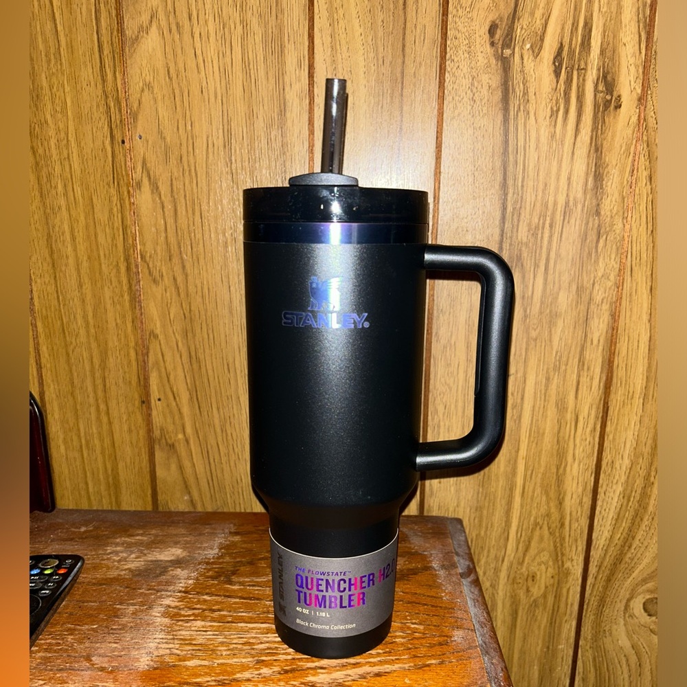 Black chroma 40oz Stanley